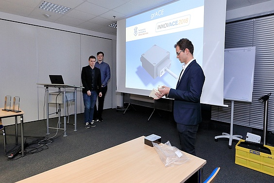 INNOVACE 2018 Gewinnerteam Bochum Pr&auml;sentation