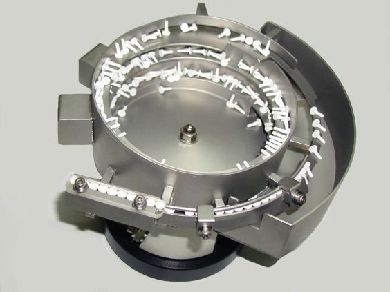 Mit Hilfe von Schwingungsd&auml;mpfern von ACE lassen sich Vibrationsquellen, wie sie z. B. bei Wendelf&ouml;rderern auftreten, zuverl&auml;ssig von der Arbeitsumgebung isolieren  Bildnachweis: By Richdsu - Own work, Public Domain, https://commons.wikimedia.org/w/index.php?curid=6940309